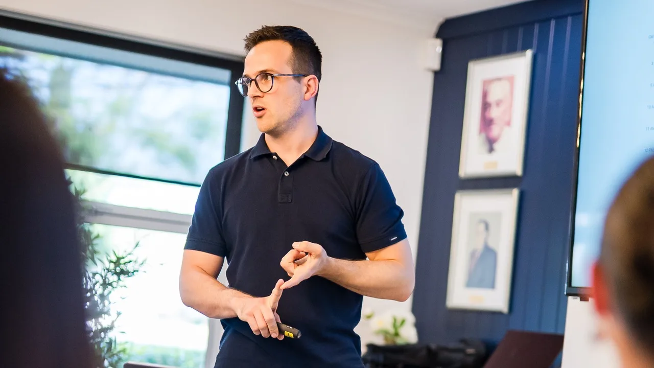 Dr Yannick van Hierden coaching a small group of business owners